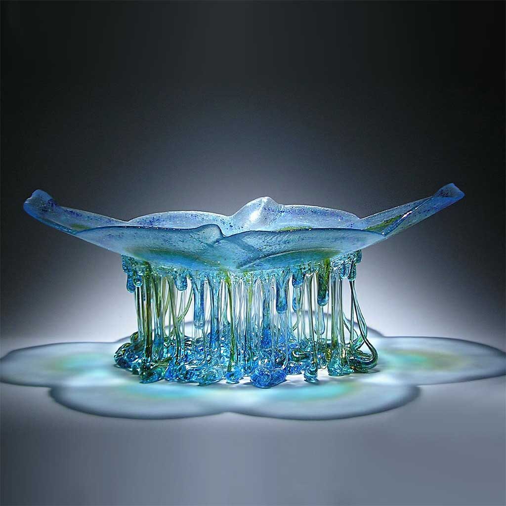 GLASS_SCULPTURE_ INSPIRED_ BY_ THE_ SEA